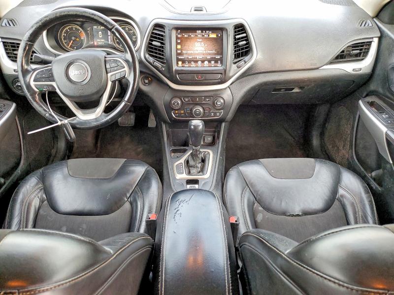 Photo 8 from auction – 2018 JEEP CHEROKEE with VIN 1C4PJLLB0JD590754