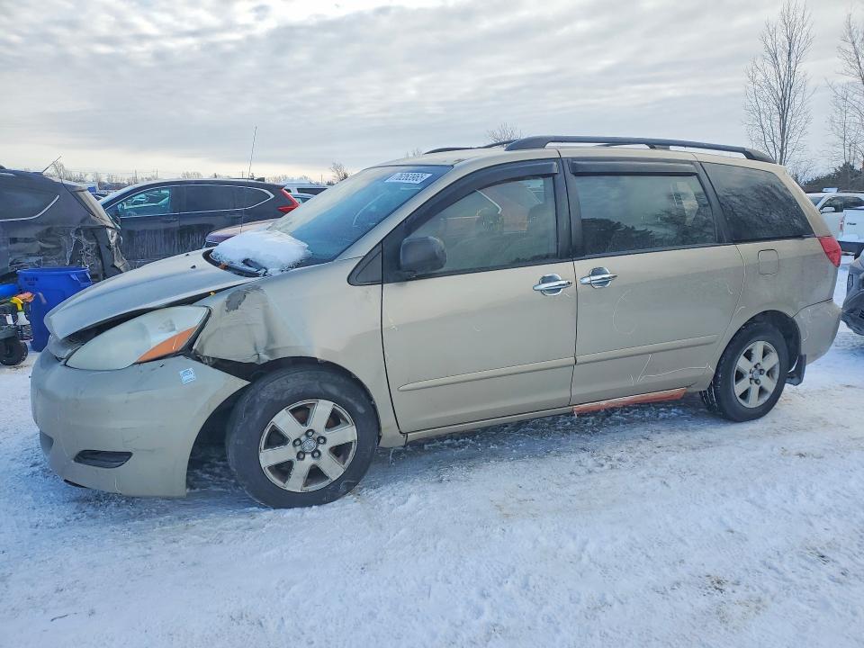TOYOTA SIENNA 2008 with VIN 5TDZK29C58S157526 - Photo from auction