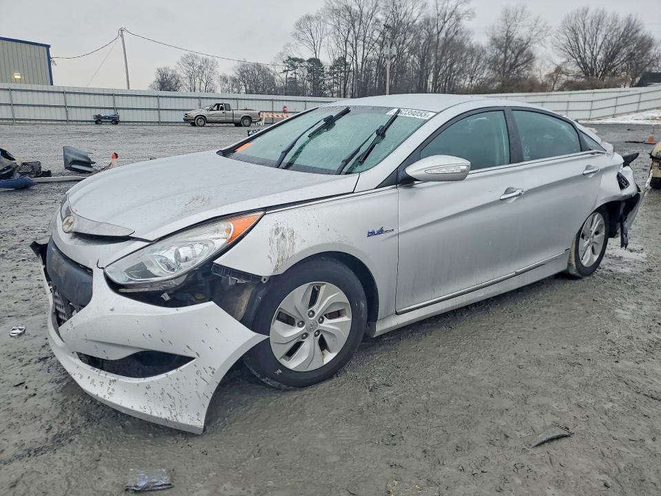 Фото 1 с аукциона – 2013 HYUNDAI SONATA с VIN KMHEC4A4XDA065360