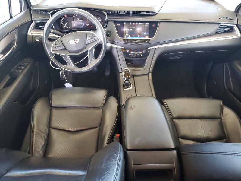 Photo 8 from auction – 2017 CADILLAC XT5 with VIN 1GYKNBRS1HZ135600