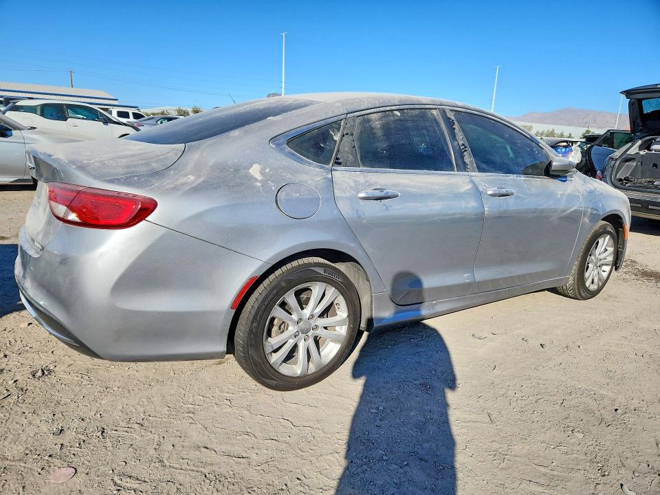 Photo 2 from auction – 2015 CHRYSLER 200 LIMITE with VIN 1C3CCCAB3FN621450