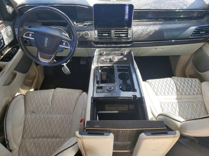 Photo 8 from auction – 2019 LINCOLN NAVIGATOR with VIN 5LMJJ2TT2KEL06859