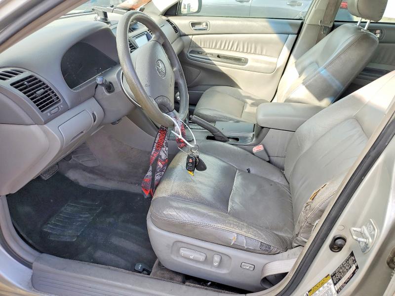 Photo 7 from auction – 2005 TOYOTA CAMRY LE with VIN 4T1BE32K55U041875
