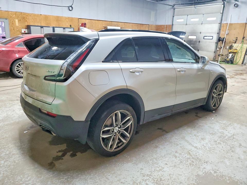 Photo 3 from auction – 2019 CADILLAC XT4 with VIN 1GYFZFR48KF100916
