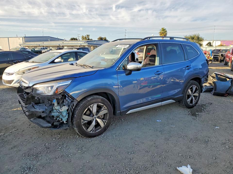 SUBARU FORESTER T 2020 with VIN JF2SKAXC6LH456603 - Photo from auction