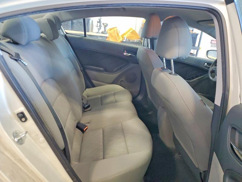 Photo 10 from auction – 2015 KIA FORTE LX with VIN KNAFK4A68F5387517