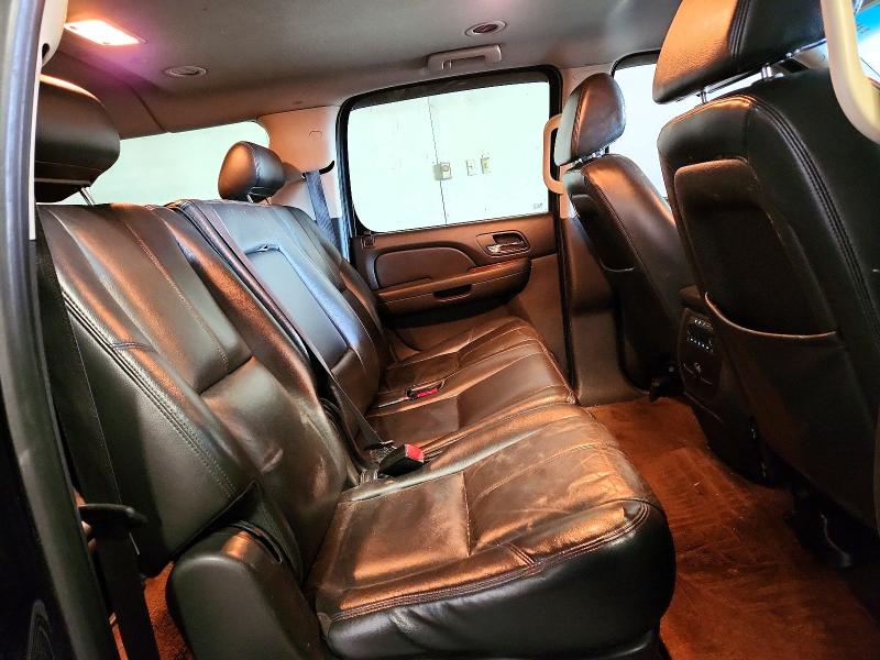 Photo 11 from auction – 2008 CHEVROLET SUBURBAN with VIN 1GNFK16328J125624