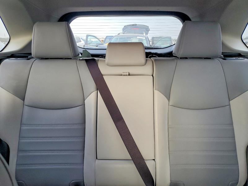 Photo 10 from auction – 2019 TOYOTA RAV4 with VIN JTMC1RFV4KD041051