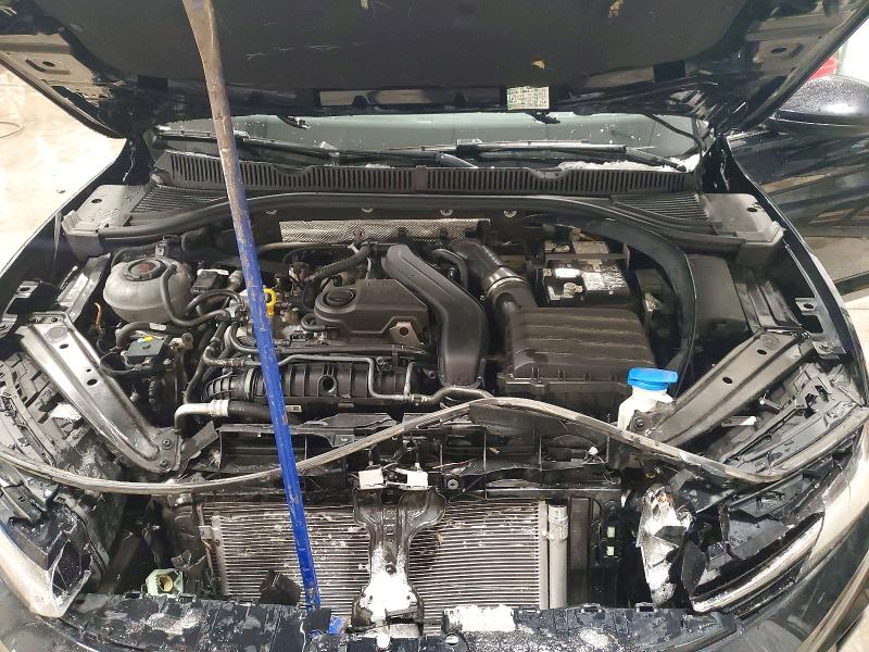 Снимка 11 от търг – 2025 VOLKSWAGEN JETTA с VIN 3VW5X7BU8SM000903