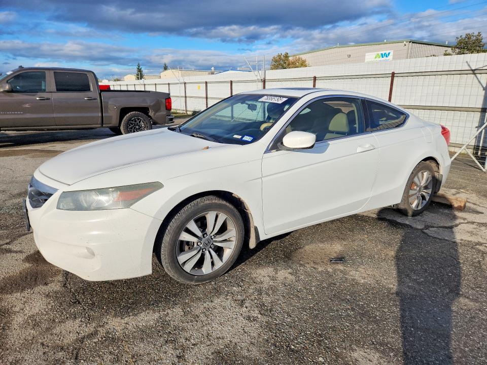 HONDA ACCORD 2011 with VIN 1HGCS1B85BA016290 - Photo from auction