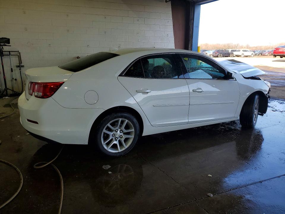 Photo 3 from auction – 2014 CHEVROLET MALIBU with VIN 1G11C5SLXEF217049