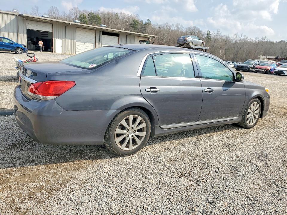 Photo 3 from auction – 2011 TOYOTA AVALON with VIN 4T1BK3DB3BU389241