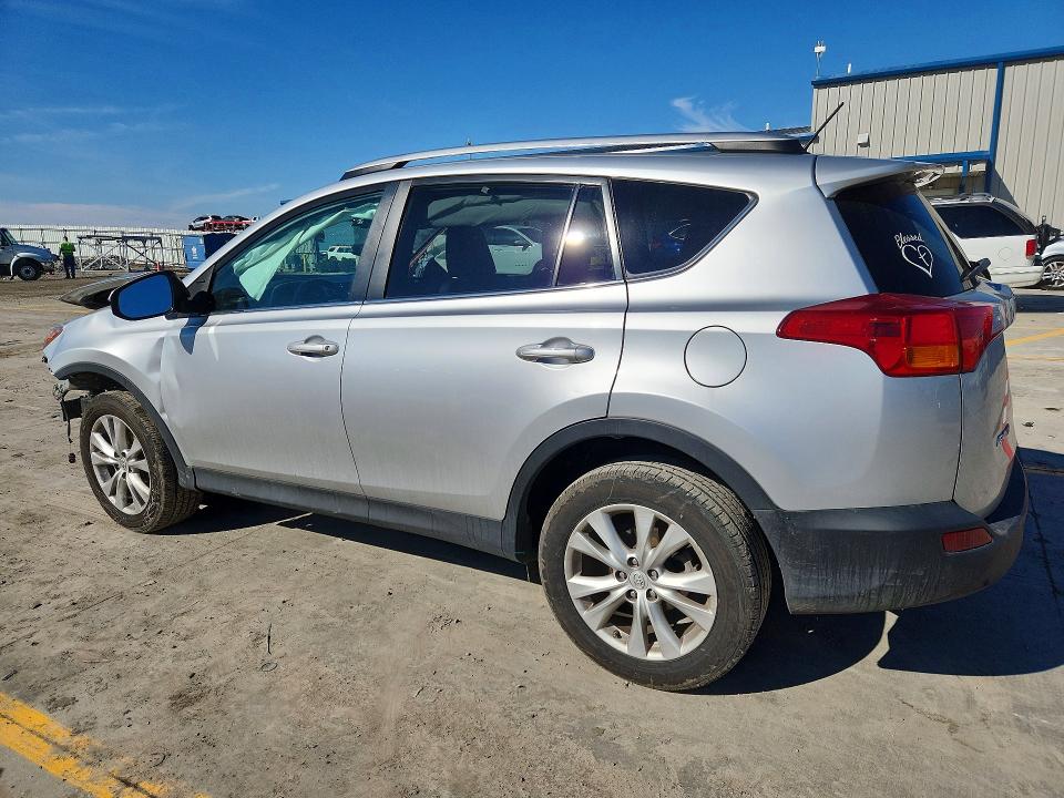 Photo 2 from auction – 2014 TOYOTA RAV4 with VIN 2T3YFREVXEW127447