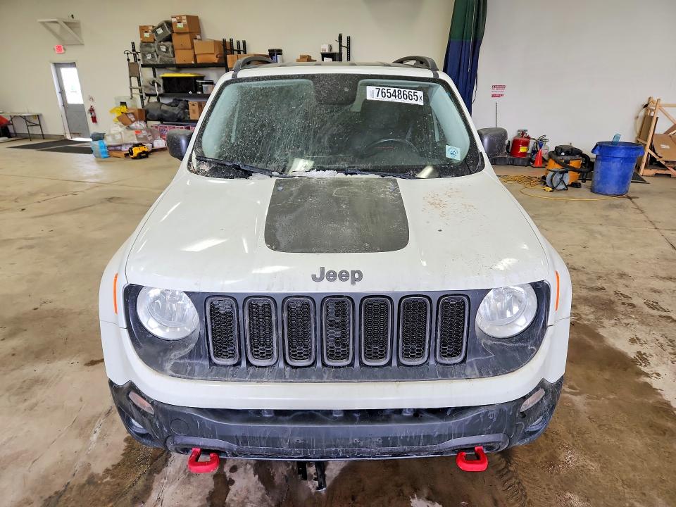 Photo 5 from auction – 2017 JEEP RENEGADE with VIN ZACCJBCB3HPF21044