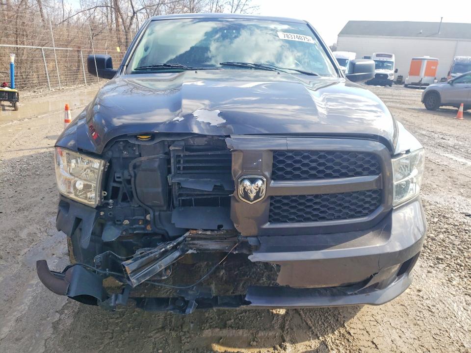 Снимка 5 от търг – 2018 RAM 1500 с VIN 1C6RR7FT5JS198109