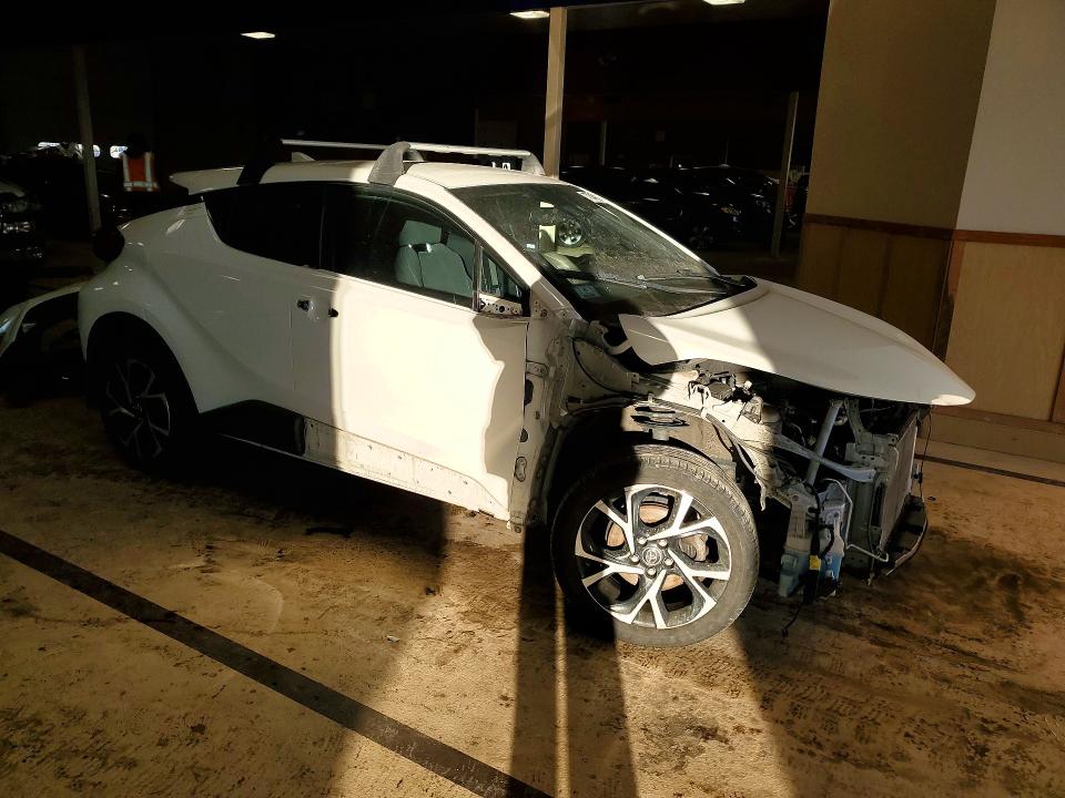 Photo 4 from auction – 2018 TOYOTA C-HR with VIN NMTKHMBX6JR003274
