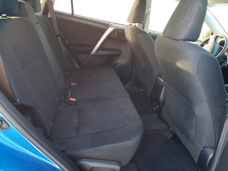 Photo 11 from auction – 2017 TOYOTA RAV4 LE with VIN JTMBFREV2HJ716582