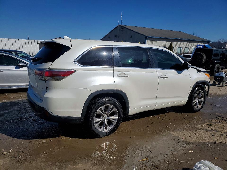 Фото 3 с аукциона – 2014 TOYOTA HIGHLANDER с VIN 5TDZKRFH1ES005277