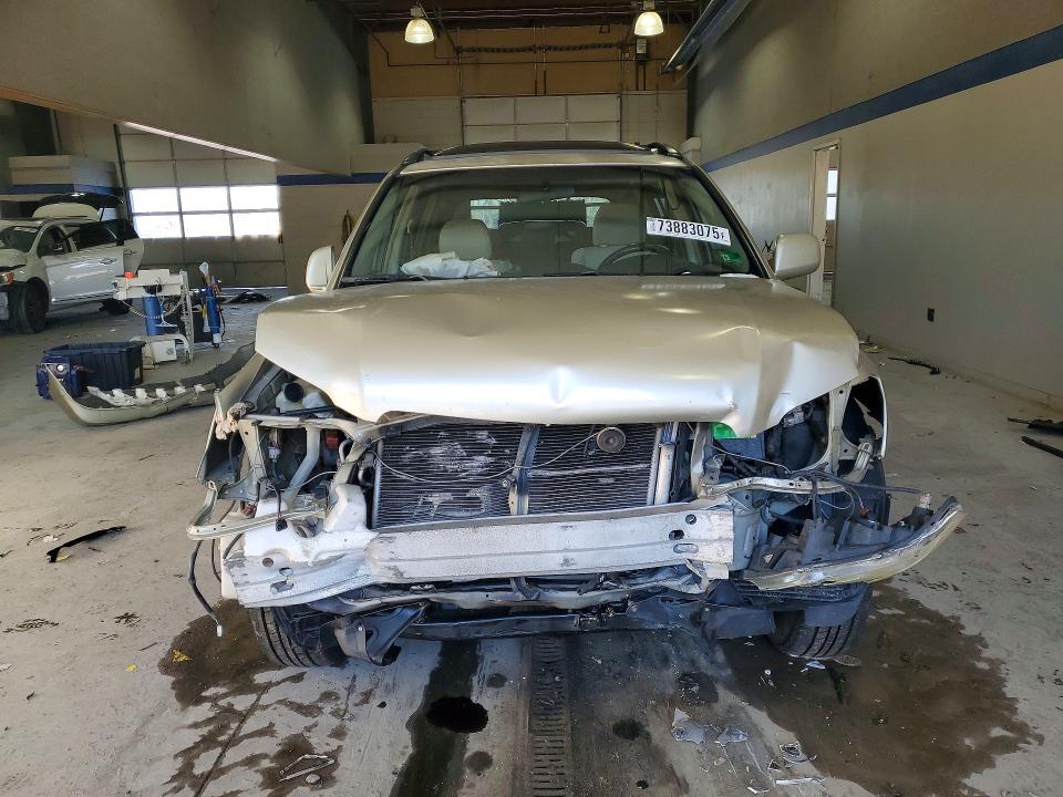 Photo 5 from auction – 2002 TOYOTA HIGHLANDER with VIN JTEHF21A320042942