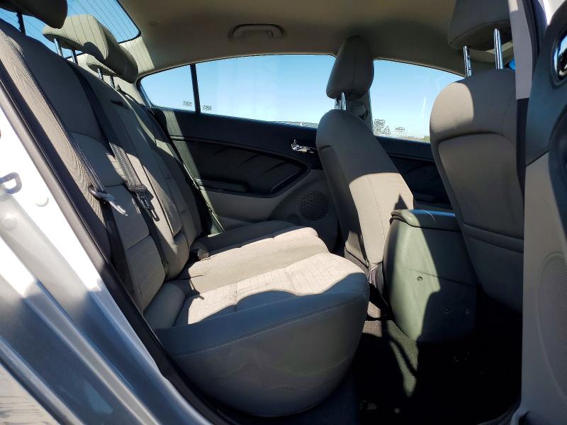 Foto 10 de la subasta – 2014 KIA FORTE con VIN KNAFX4A8XE5056424