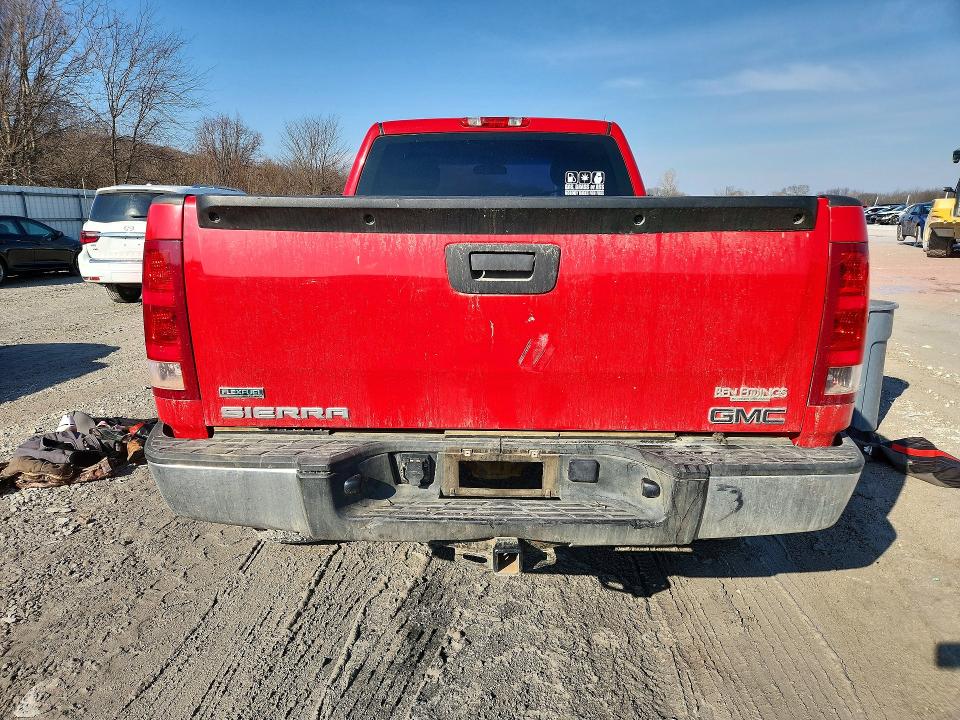 Photo 6 from auction – 2011 GMC SIERRA with VIN 1GTN2TEA1BZ359780