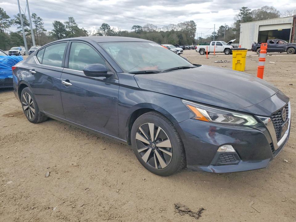 Photo 4 from auction – 2021 NISS ALTIMA with VIN 1N4BL4DV7MN409172