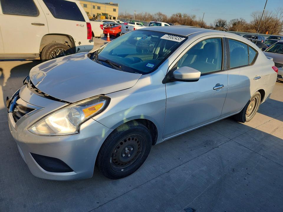 NISSAN VERSA S 2015 with VIN 3N1CN7APXFL837629 - Photo from auction