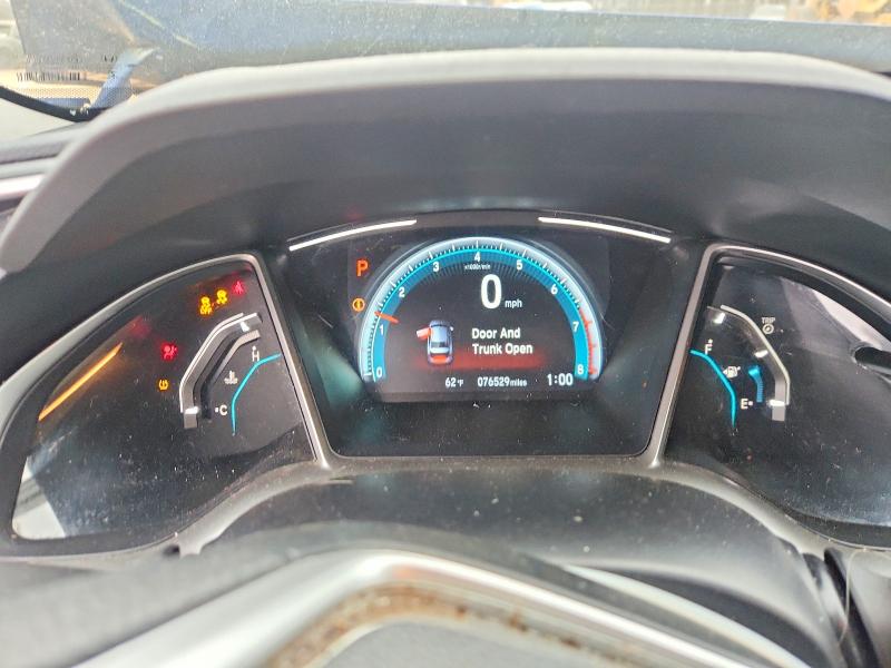 Photo 9 from auction – 2017 HONDA CIVIC with VIN 2HGFC2F75HH513531