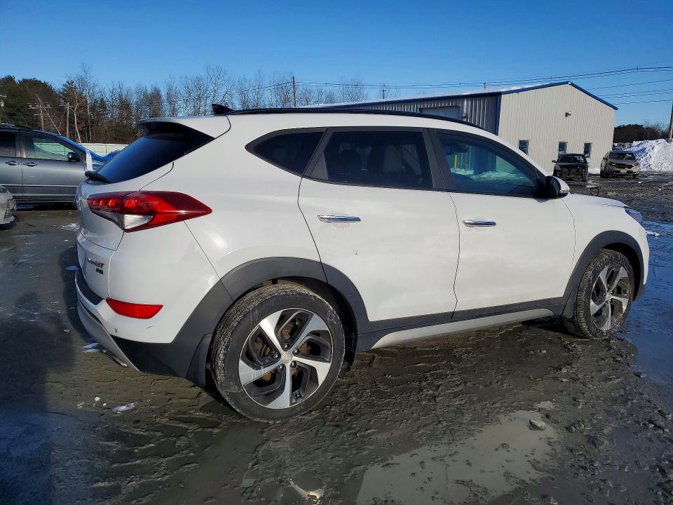 Photo 3 from auction – 2017 HYUNDAI TUCSON LIM with VIN KM8J3CA25HU277949