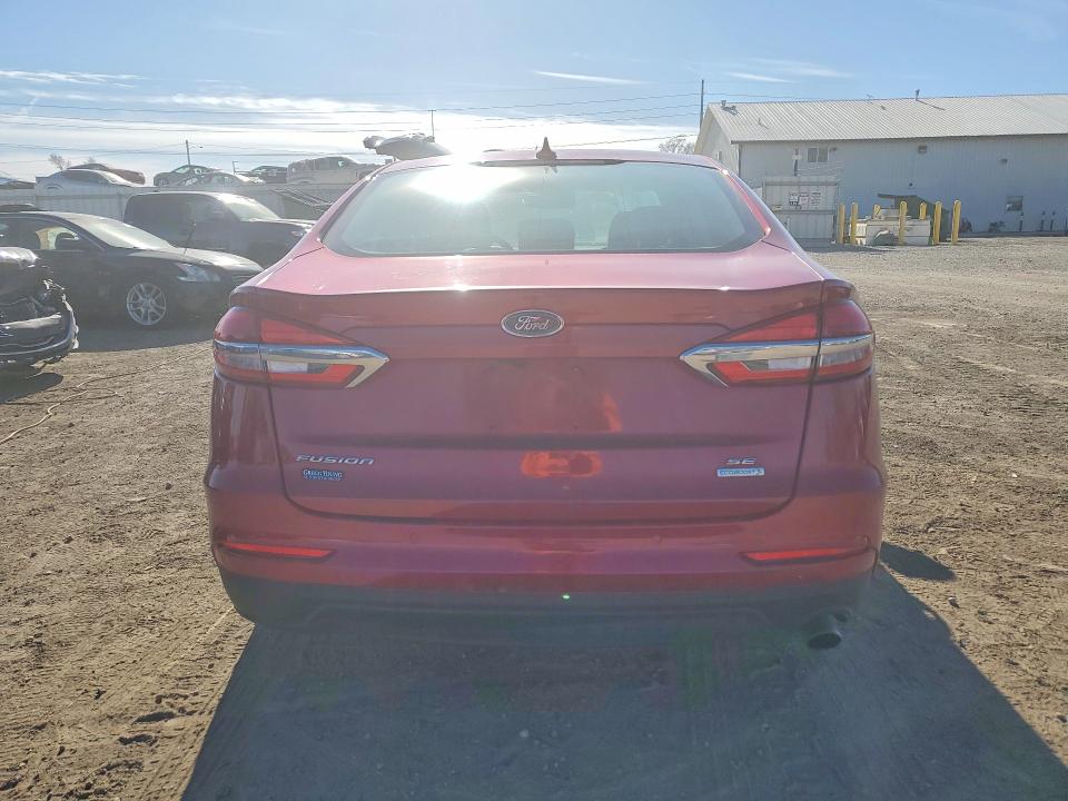 Photo 6 from auction – 2020 FORD FUSION with VIN 3FA6P0HD9LR111962