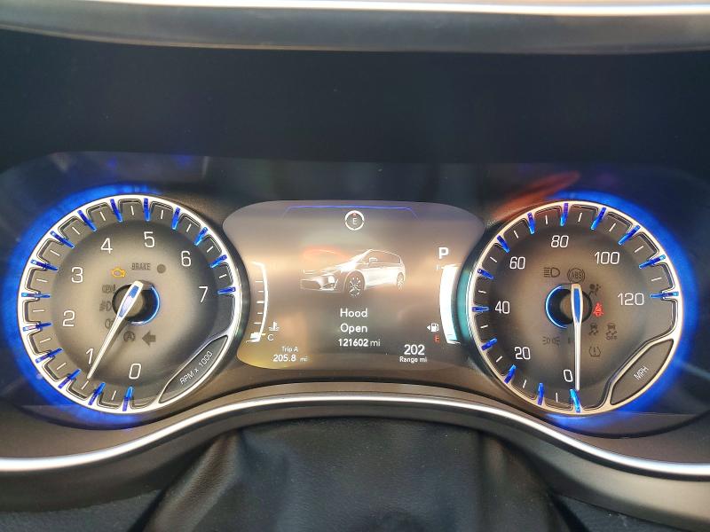 Photo 9 from auction – 2017 CHRYSLER PACIFICA L with VIN 2C4RC1GG3HR623704