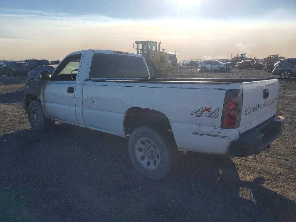 Photo 2 from auction – 2004 CHEVROLET SILVERADO with VIN 1GCEK14X54Z143492