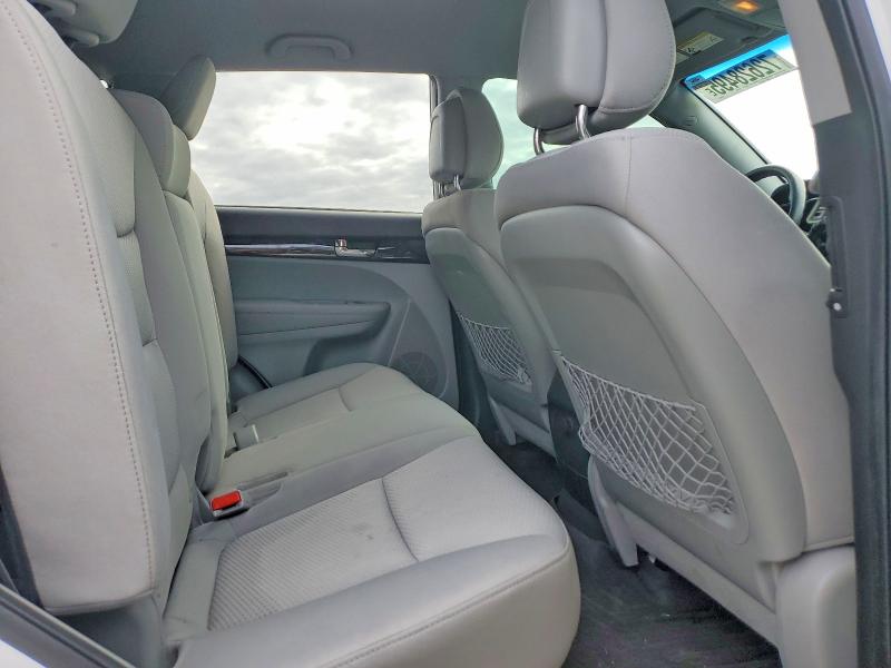 Photo 10 from auction – 2011 KIA SORENTO BA with VIN 5XYKT4A16BG020930