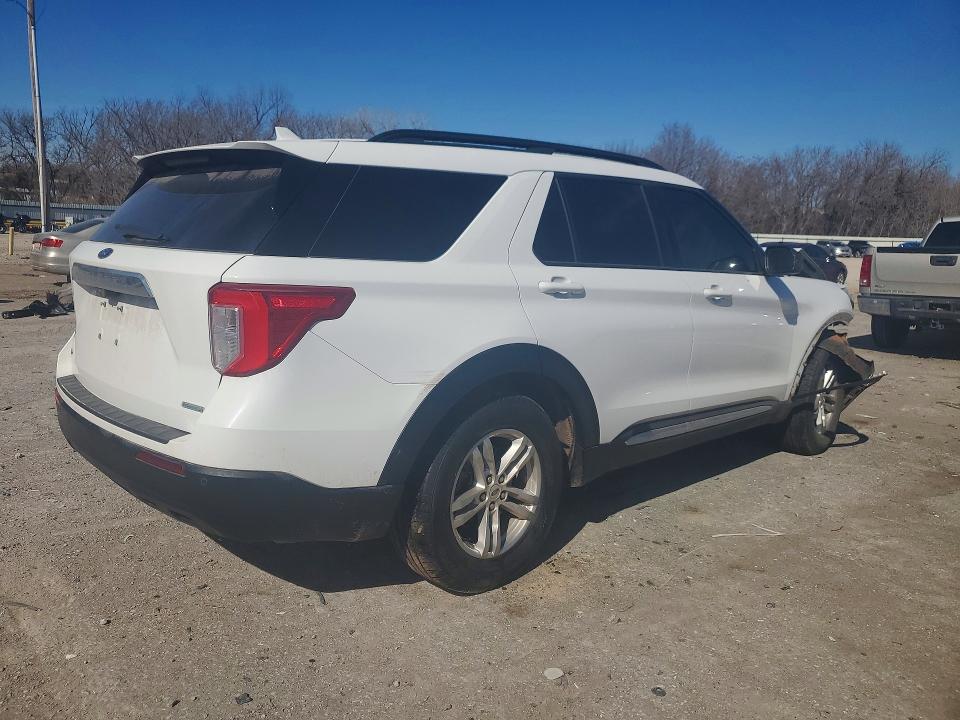 Photo 3 from auction – 2020 FORD EXPLORER with VIN 1FMSK7DH7LGA52566