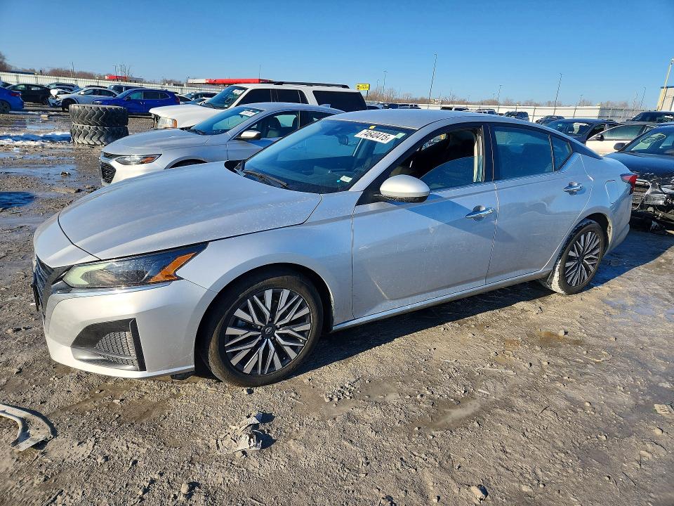 NISSAN ALTIMA 2023 with VIN 1N4BL4DV3PN372920 - Photo from auction