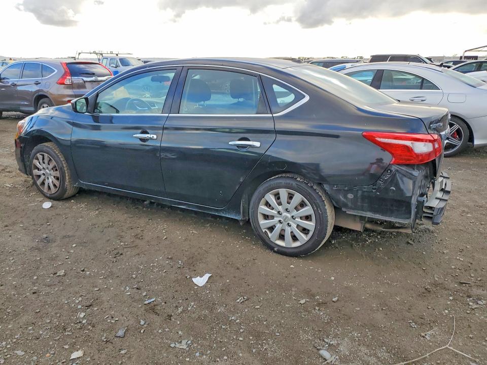 Photo 2 from auction – 2016 NISSAN SENTRA with VIN 3N1AB7AP3GL658043