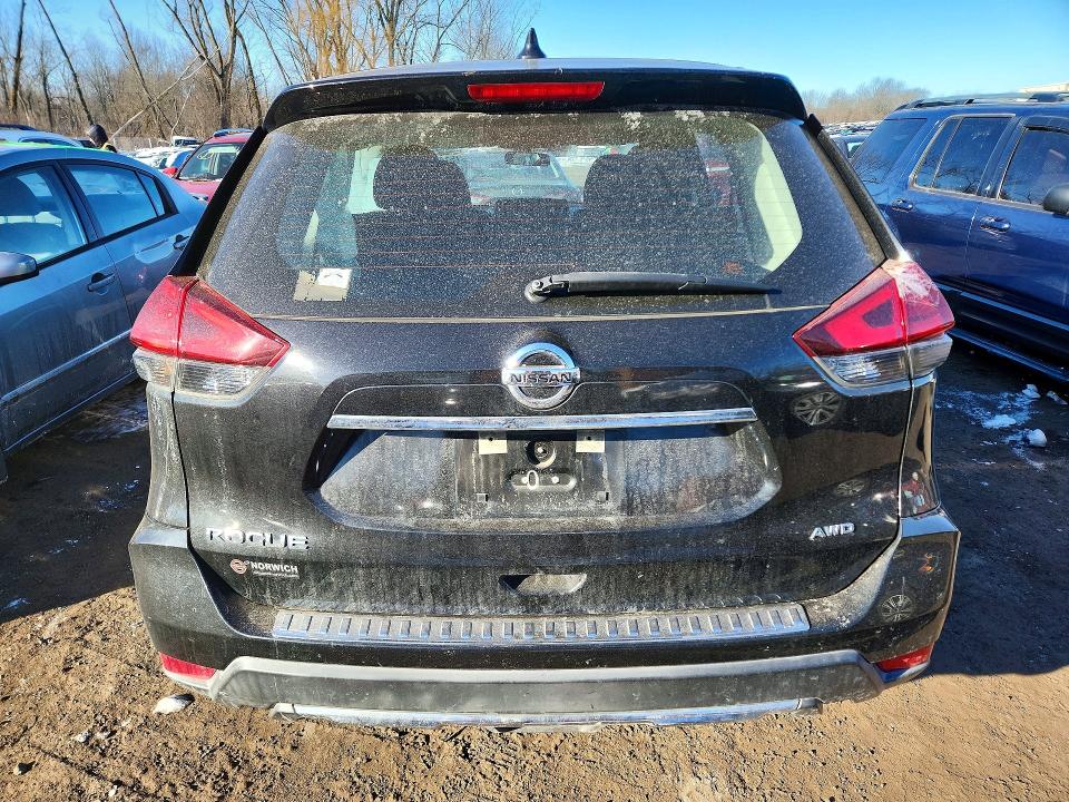 Photo 6 from auction – 2017 NISSAN ROGUE S with VIN KNMAT2MV4HP500467