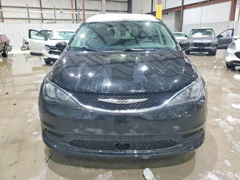 Photo 5 from auction – 2021 CHRYSLER VOYAGER LX with VIN 2C4RC1DG1MR533384