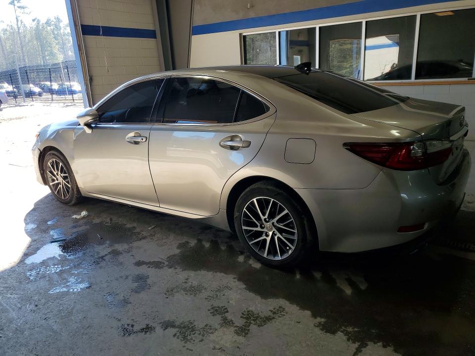 Photo 2 from auction – 2017 LEXUS ES with VIN 58ABK1GG9HU044020