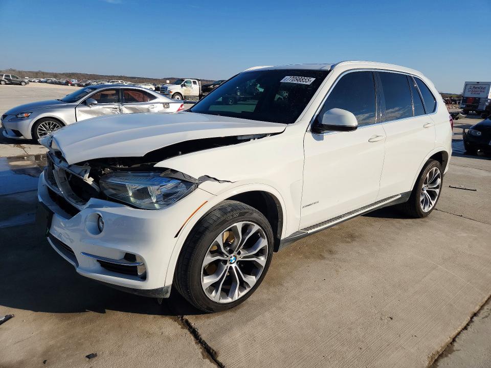 BMW X5 SDRIVE3 2016 with VIN 5UXKR2C57G0R70244 - Photo from auction