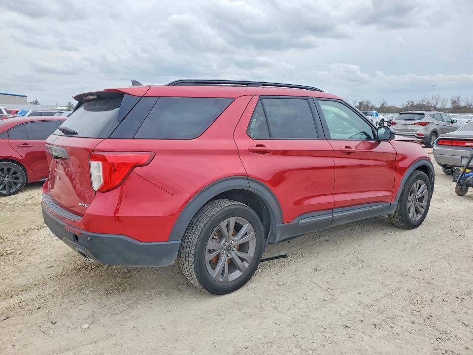 Photo 3 from auction – 2022 FORD EXPLORER X with VIN 1FMSK8DH6NGC10033