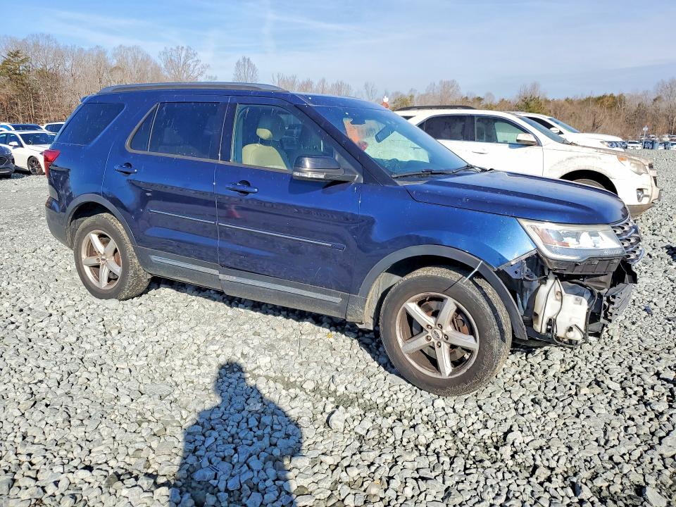 Photo 4 from auction – 2016 FORD EXPLORER with VIN 1FM5K8D88GGB16011