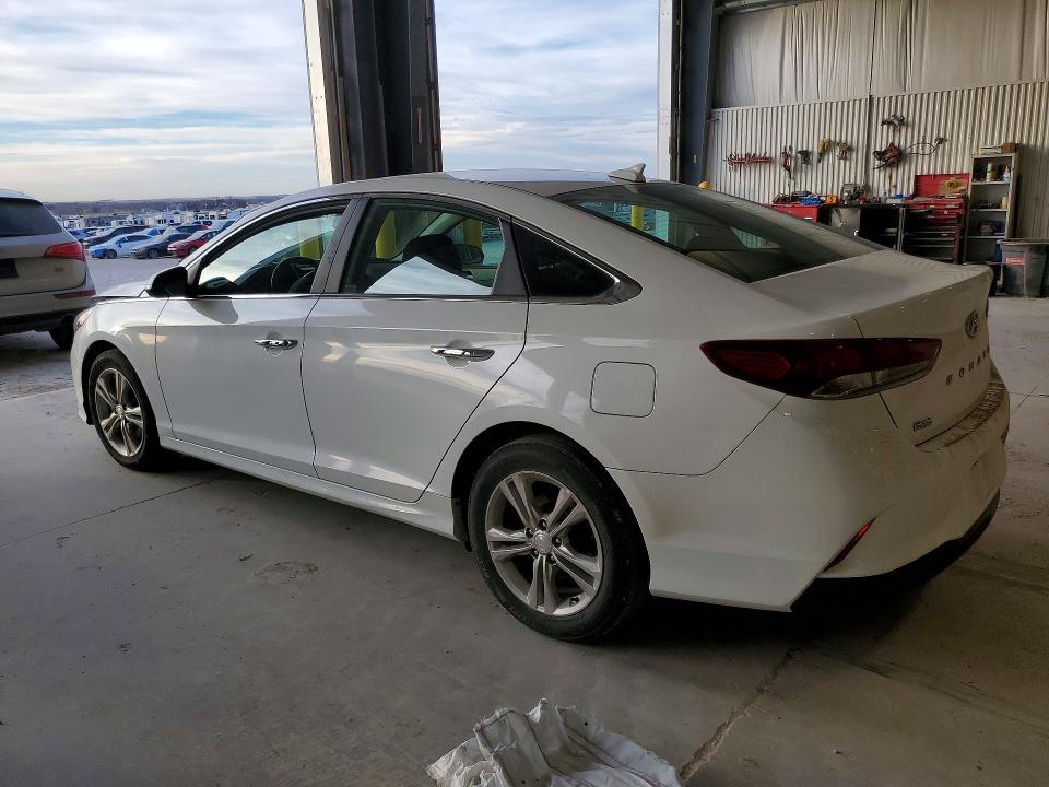 Photo 2 from auction – 2018 HYUNDAI SONATA with VIN 5NPE34AF2JH642697
