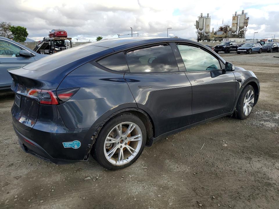 Photo 3 from auction – 2024 TESLA MODEL Y with VIN 7SAYGDED3RF028944