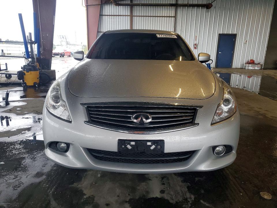 Photo 5 from auction – 2015 INFINITI Q40 with VIN JN1CV6AP7FM501663