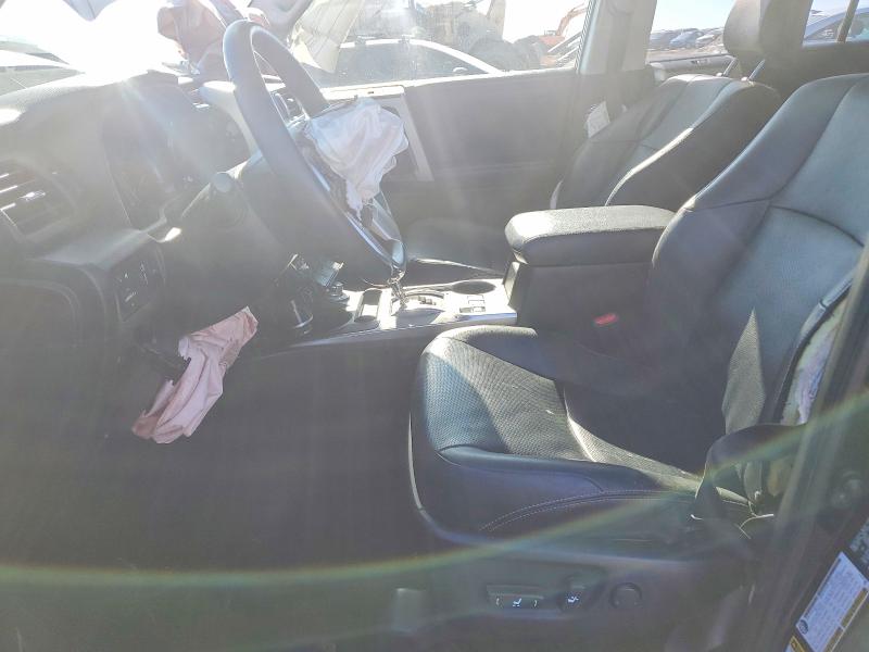 Photo 7 from auction – 2018 TOYOTA 4RUNNER SR with VIN JTEBU5JR6J5568714