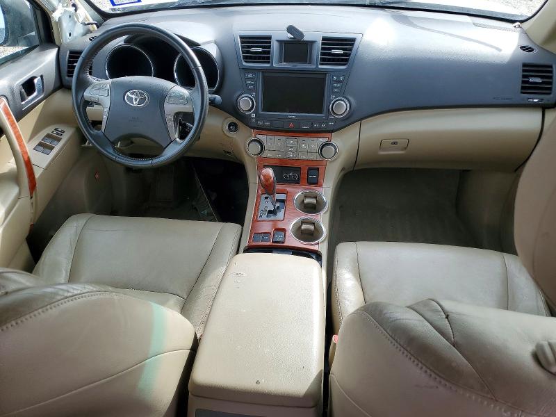 Photo 8 from auction – 2010 TOYOTA HIGHLANDER with VIN JTEYK3EH2A2105928