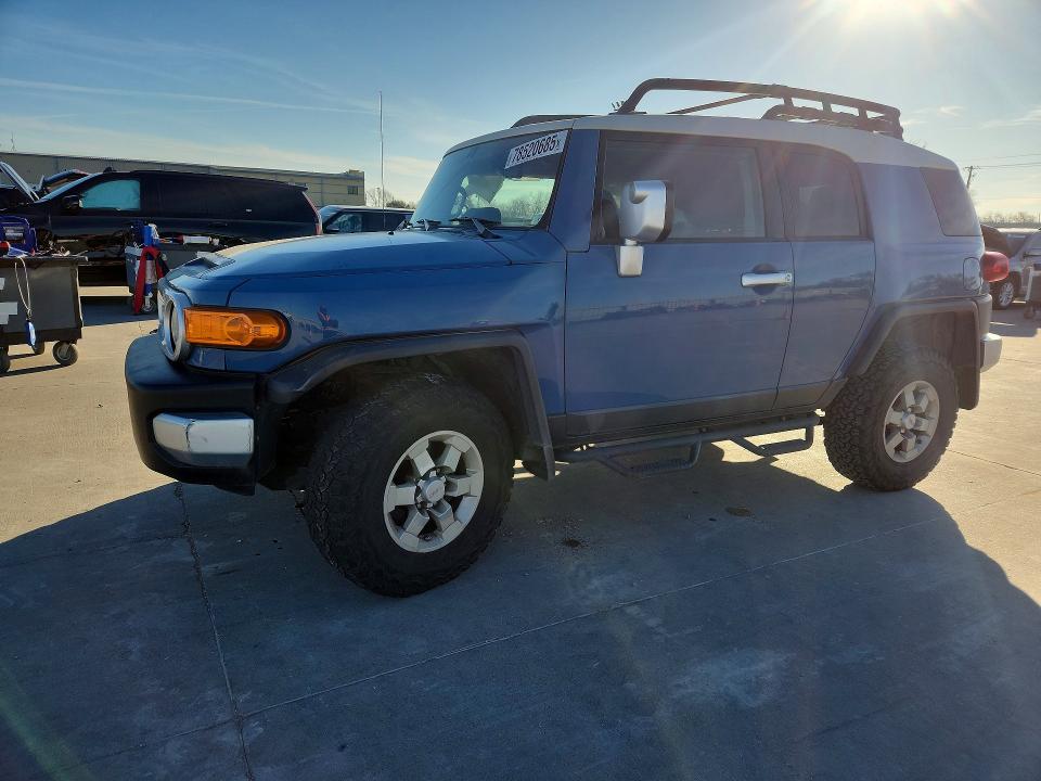 Photo 1 from auction – 2012 TOYOTA FJ CRUISER with VIN JTEBU4BF8CK125614