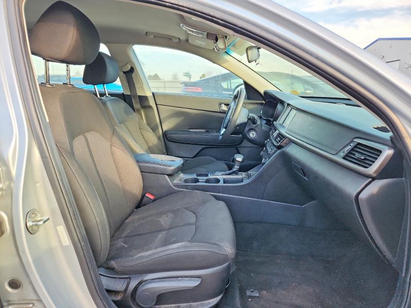 Photo 7 from auction – 2018 KIA OPTIMA with VIN 5XXGT4L39JG239484