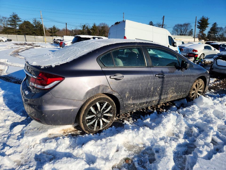 Photo 3 from auction – 2015 HONDA CIVIC with VIN 19XFB2F99FE234739